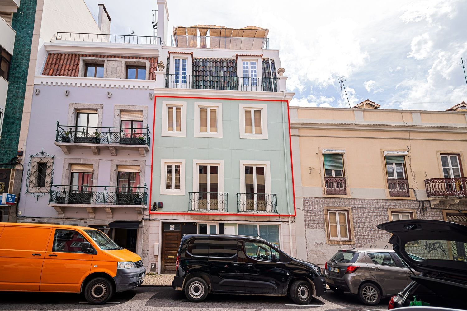 5 bedrooms Duplex in Lisbon, Portugal No. 10380