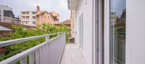 5 bedrooms Duplex in Lisbon, Portugal No. 10380 16