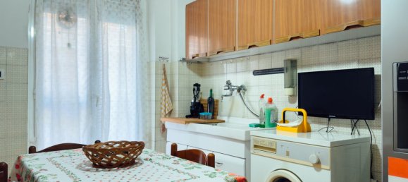 3 bedrooms Apartment in Rome, Italy No. 318833 4