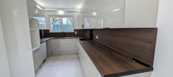 3 bedrooms House in Gambais, France No. 182332 8