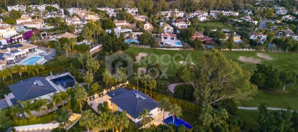 Villa de 6 dormitorios en Marbella, Spain No. 111171 26