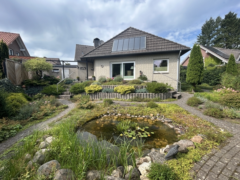 Bungalow de 4 habitaciónes en Heidekreis, Germany No. 309996