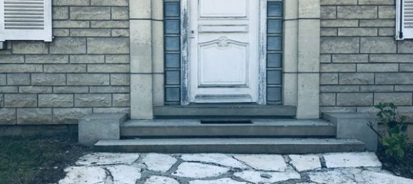 5 Schlafzimmer Haus in Cuts, France, Nr. 222213 4