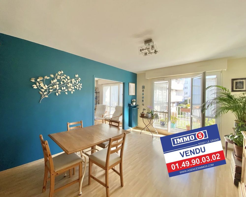 2 bedrooms Apartment in Noisy-le-Grand, France No. 174264