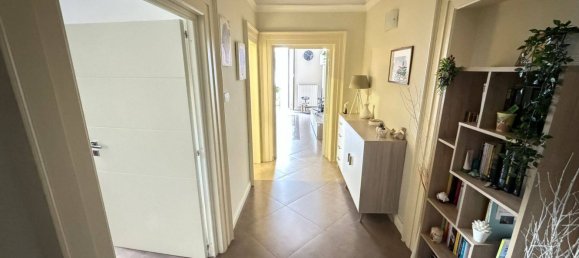 3 rooms Apartment in Barletta, Italy No. 21685 8