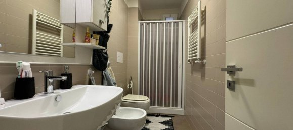 3 rooms Apartment in Barletta, Italy No. 21685 12