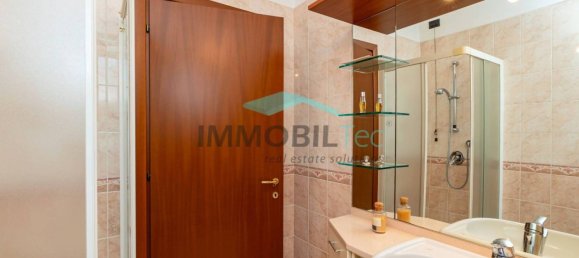 2 bedrooms Villa in Ceriano Laghetto, Italy No. 342788 14