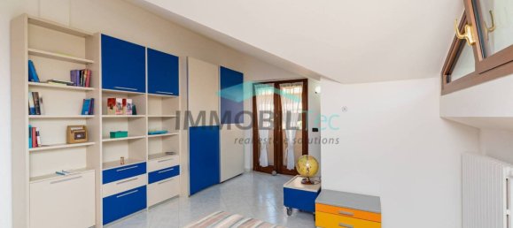 2 bedrooms Villa in Ceriano Laghetto, Italy No. 342788 19