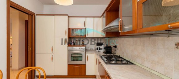 2 bedrooms Villa in Ceriano Laghetto, Italy No. 342788 13