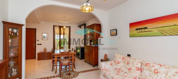 2 bedrooms Villa in Ceriano Laghetto, Italy No. 342788 8
