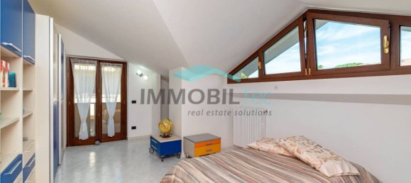 2 bedrooms Villa in Ceriano Laghetto, Italy No. 342788 18