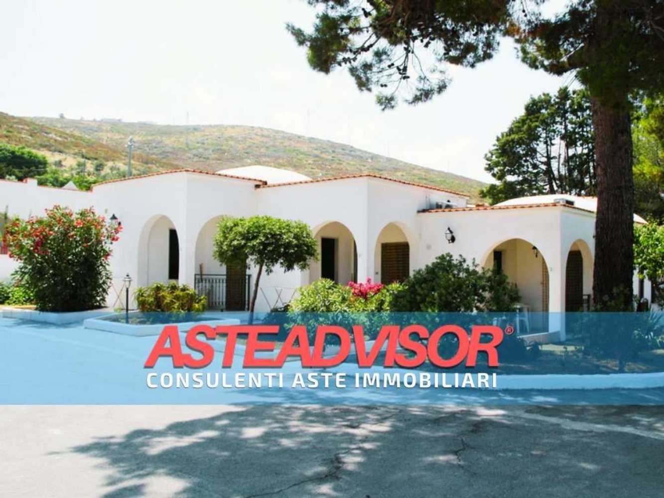 9744m² Building in Peschici, Italy No. 370744