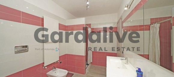 3 rooms Apartment in San Felice del Benaco, Italy No. 134852 12