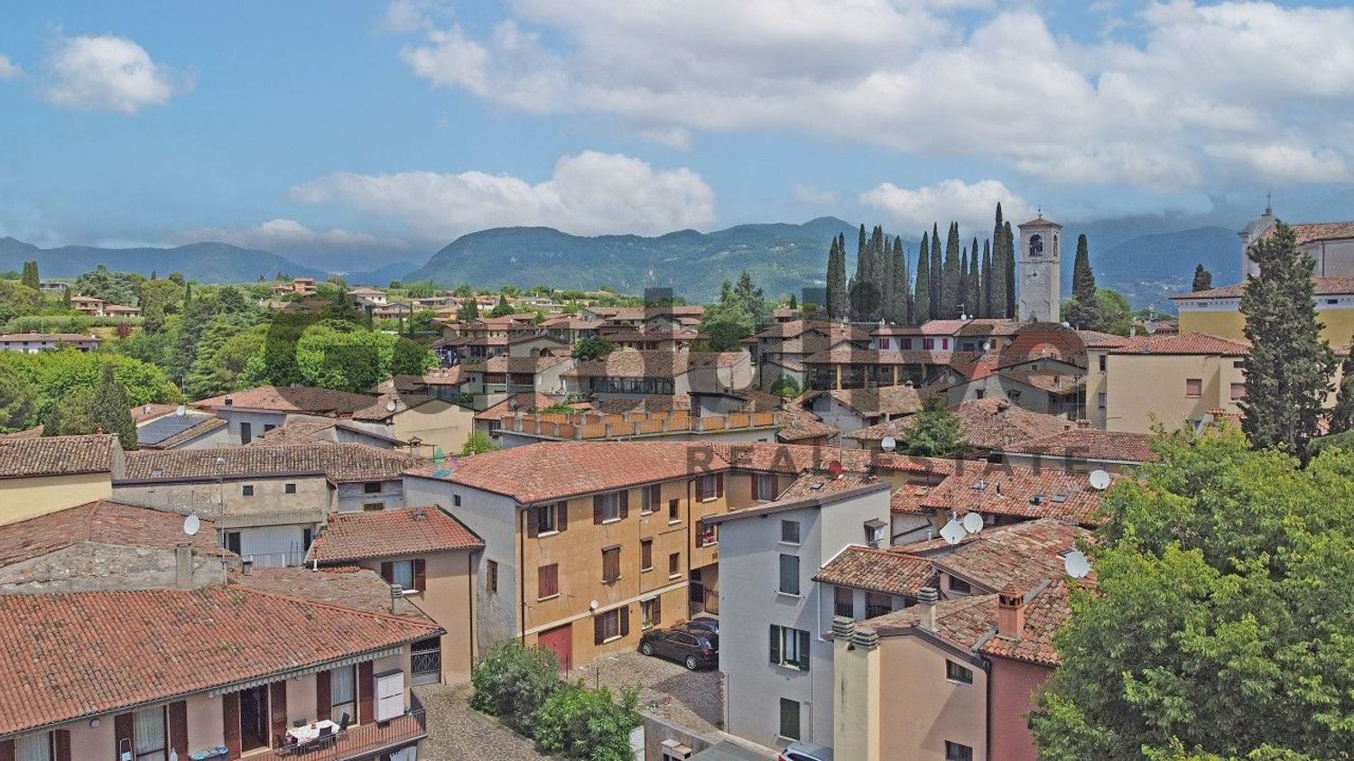 3 rooms Apartment in San Felice del Benaco, Italy No. 134852