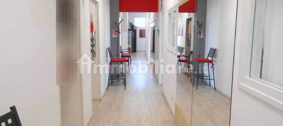 5 rooms Commercial property in Siena, Italy No. 45941 2