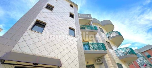 2 chambres Appartement à Triggiano, Italy No. 23150 2