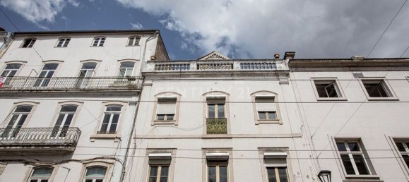 909m² Building in Coimbra, Portugal No. 144423 2