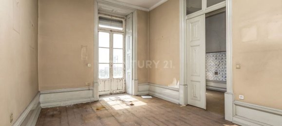 909m² Building in Coimbra, Portugal No. 144423 15