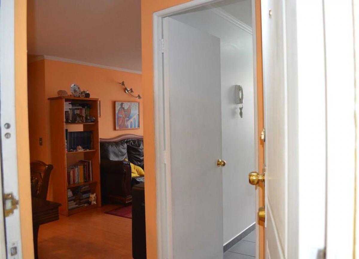 3 bedrooms Apartment in Santiago, Chile No. 2175