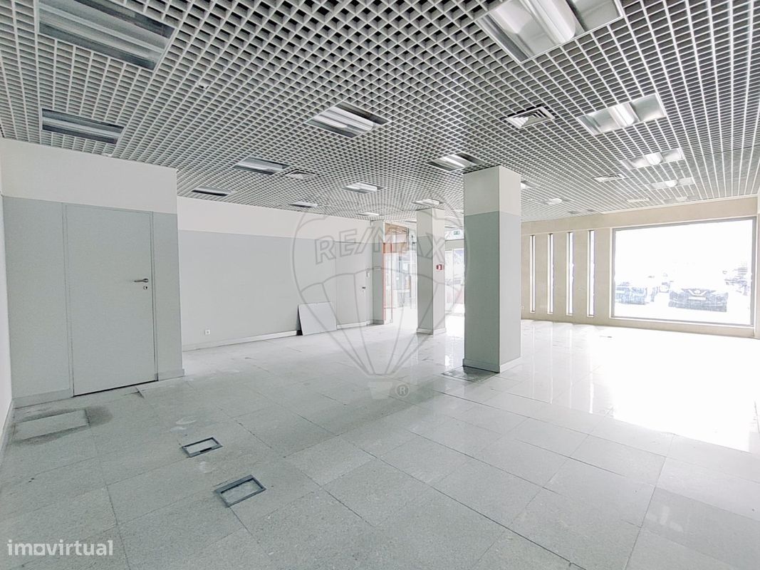 Gewerbliche Immobilie in Santo Tirso, Portugal 168m², Nr. 62933