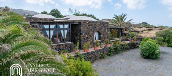 3 bedrooms House in Pantelleria, Italy No. 314819 7