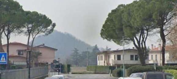 115m² Office in Montegrotto Terme, Italy No. 380151 2