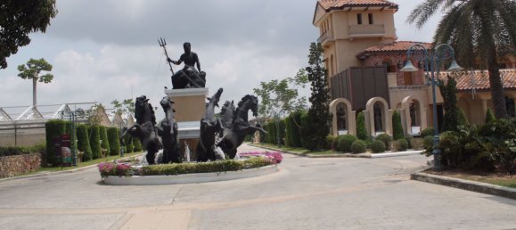 Café/restaurante de 4 dormitorios en Pattaya, Thailand No. 1917 22