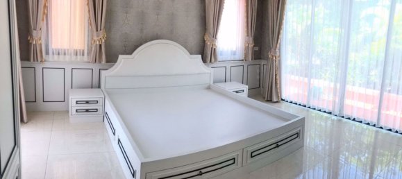 Café/restaurante de 4 dormitorios en Pattaya, Thailand No. 1917 14