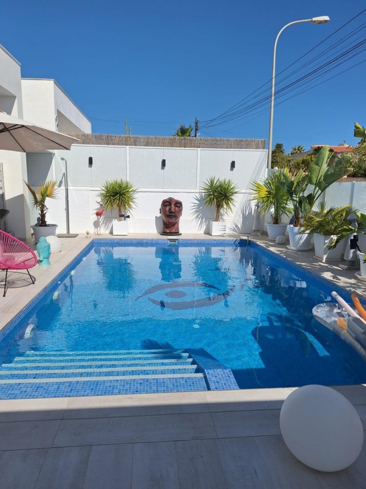 106m² Villa for sale in Torrevieja, Alicante, Valencian Community, Spain № 366212