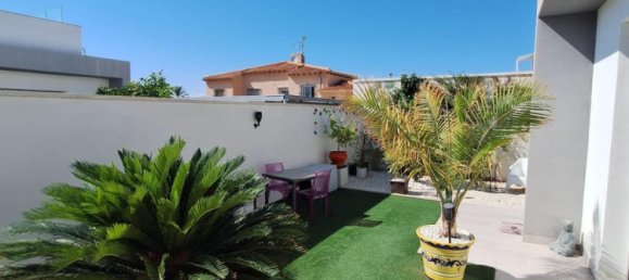 106m² Villa for sale in Torrevieja, Alicante, Valencian Community, Spain № 366212 20