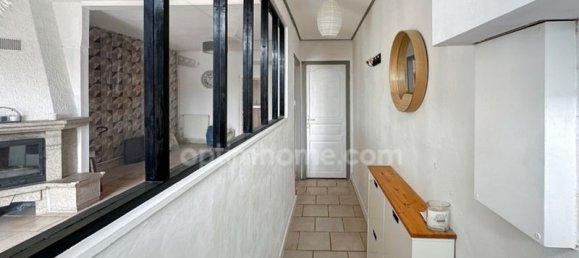 3 bedrooms House in Saint-Quentin, France No. 275701 18