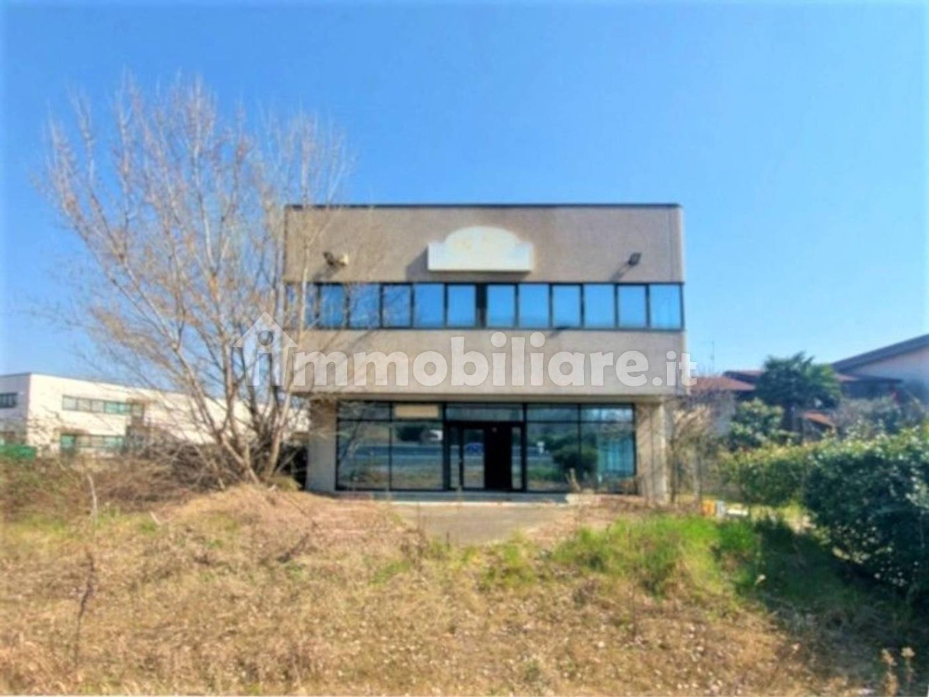 Entrepôt à Pombia, Italy 720m² No. 319552