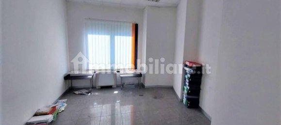 Entrepôt à Pombia, Italy 720m² No. 319552 13