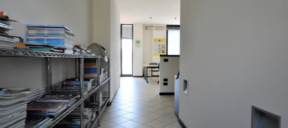 170m² Office in Lucca, Italy No. 177981 20