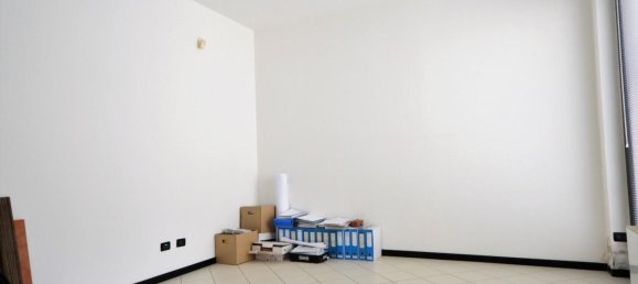 170m² Office in Lucca, Italy No. 177981 16