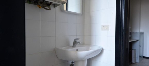 170m² Office in Lucca, Italy No. 177981 14