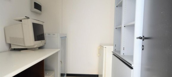 170m² Office in Lucca, Italy No. 177981 10