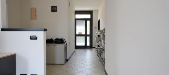 170m² Office in Lucca, Italy No. 177981 15