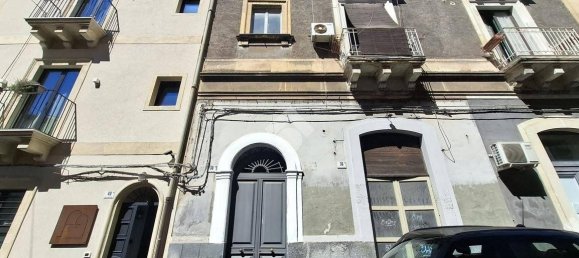 Apartamento T2 em Catania, Italy N.º 275654 8