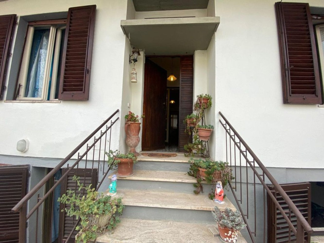 4 bedrooms Apartment in Calenzano, Italy No. 403659