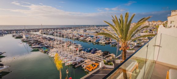 4 Schlafzimmer Doppelhaus in Marbella, Spain, Nr. 45935 12