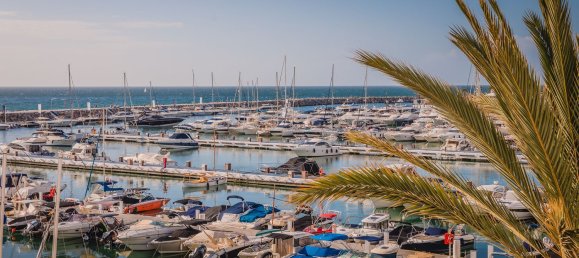 4 Schlafzimmer Doppelhaus in Marbella, Spain, Nr. 45935 19