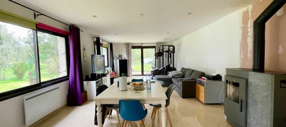 2 bedrooms House in Chaumont-en-Vexin, France No. 254939 4