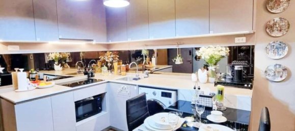 2 bedrooms Condo in Bangkok, Thailand No. 13951 6