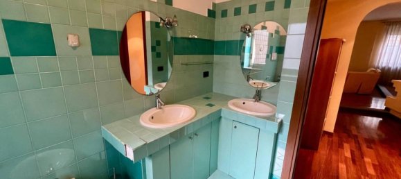 Квартира с 3 комнатами в Турин, Италия № 32360 9