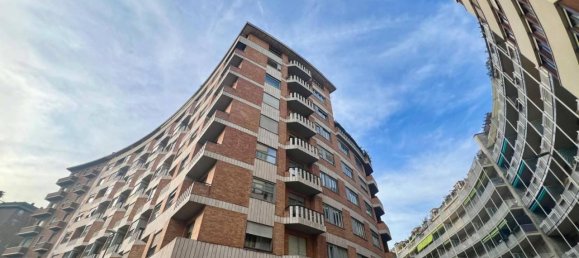 Квартира с 3 комнатами в Турин, Италия № 32360 30