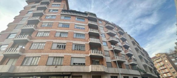 Квартира с 3 комнатами в Турин, Италия № 32360 39