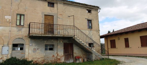 4 bedrooms House in Morrovalle, Italy No. 351496 11