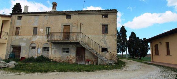 4 bedrooms House in Morrovalle, Italy No. 351496 9