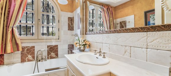 5 chambres Villa à Marbella, Spain No. 136632 31